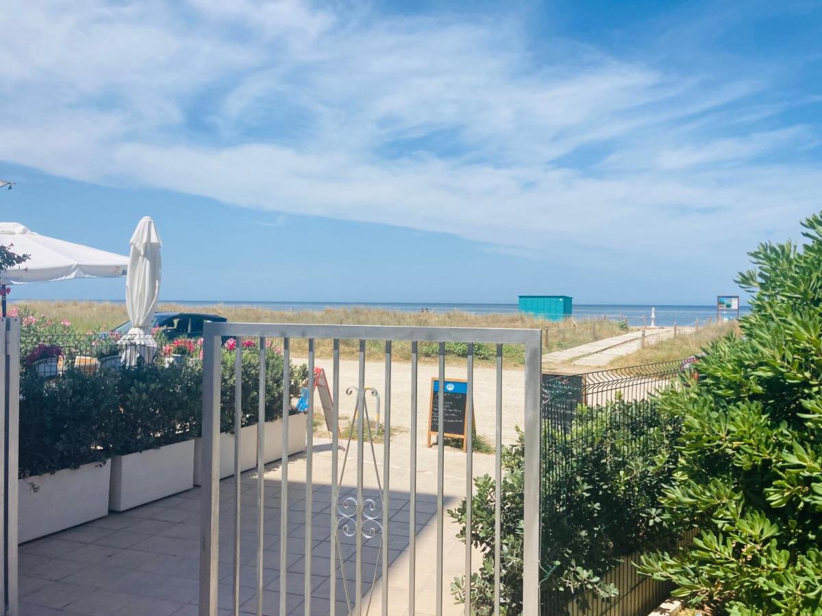 Sunnybeach Apartment mit direktem Strandzugang Dénia Exterior foto